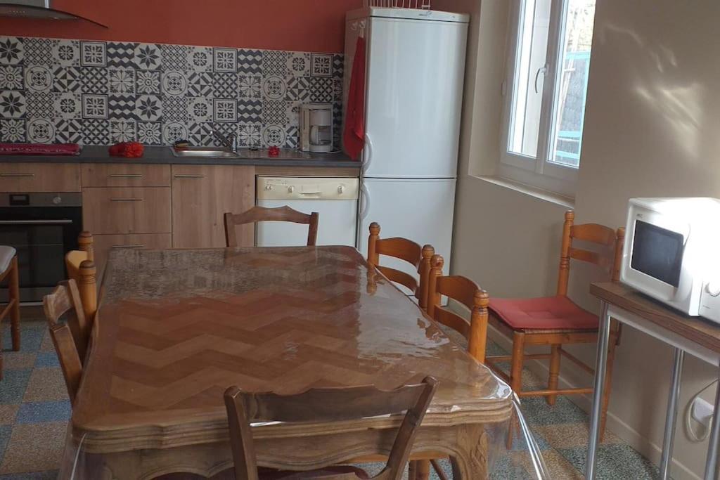 La Maison Du Bonheur Сен-Лоран-де-ла-Саланк Экстерьер фото